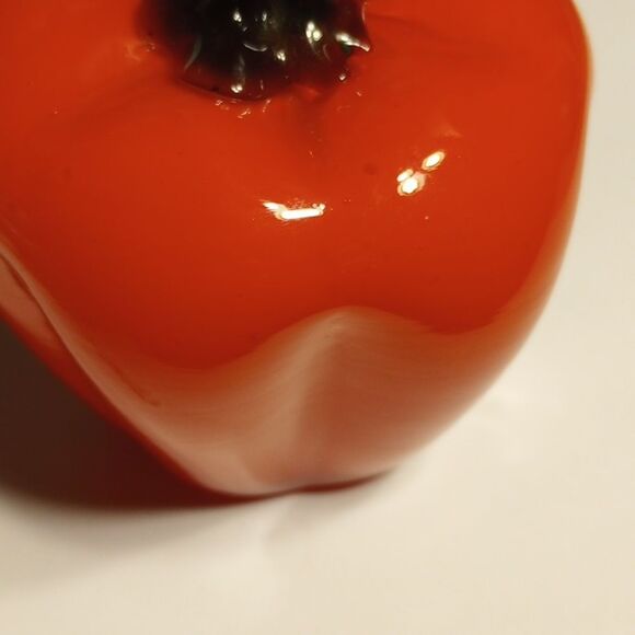 Large Glass Red Pepper - Picture 9 of 9